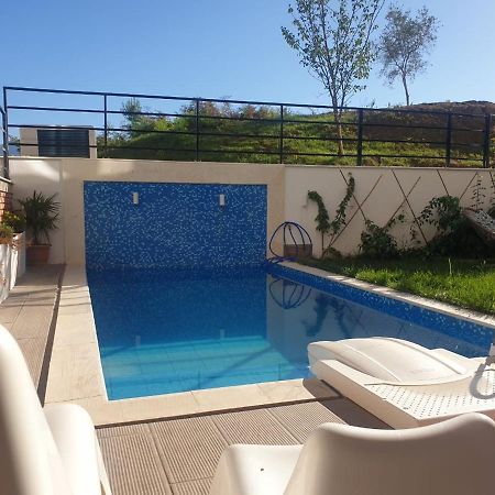 Stylish Two Bedroom House With Private Pool Tirana Exteriör bild