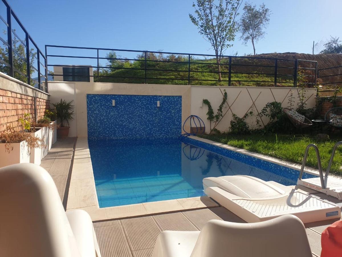 Stylish Two Bedroom House With Private Pool Tirana Exteriör bild