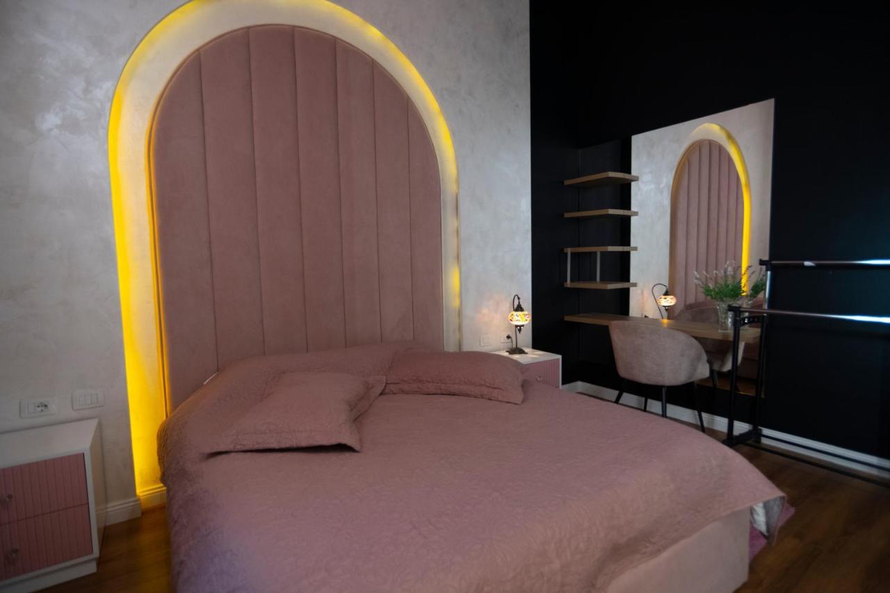Stylish Two Bedroom House With Private Pool Tirana Exteriör bild