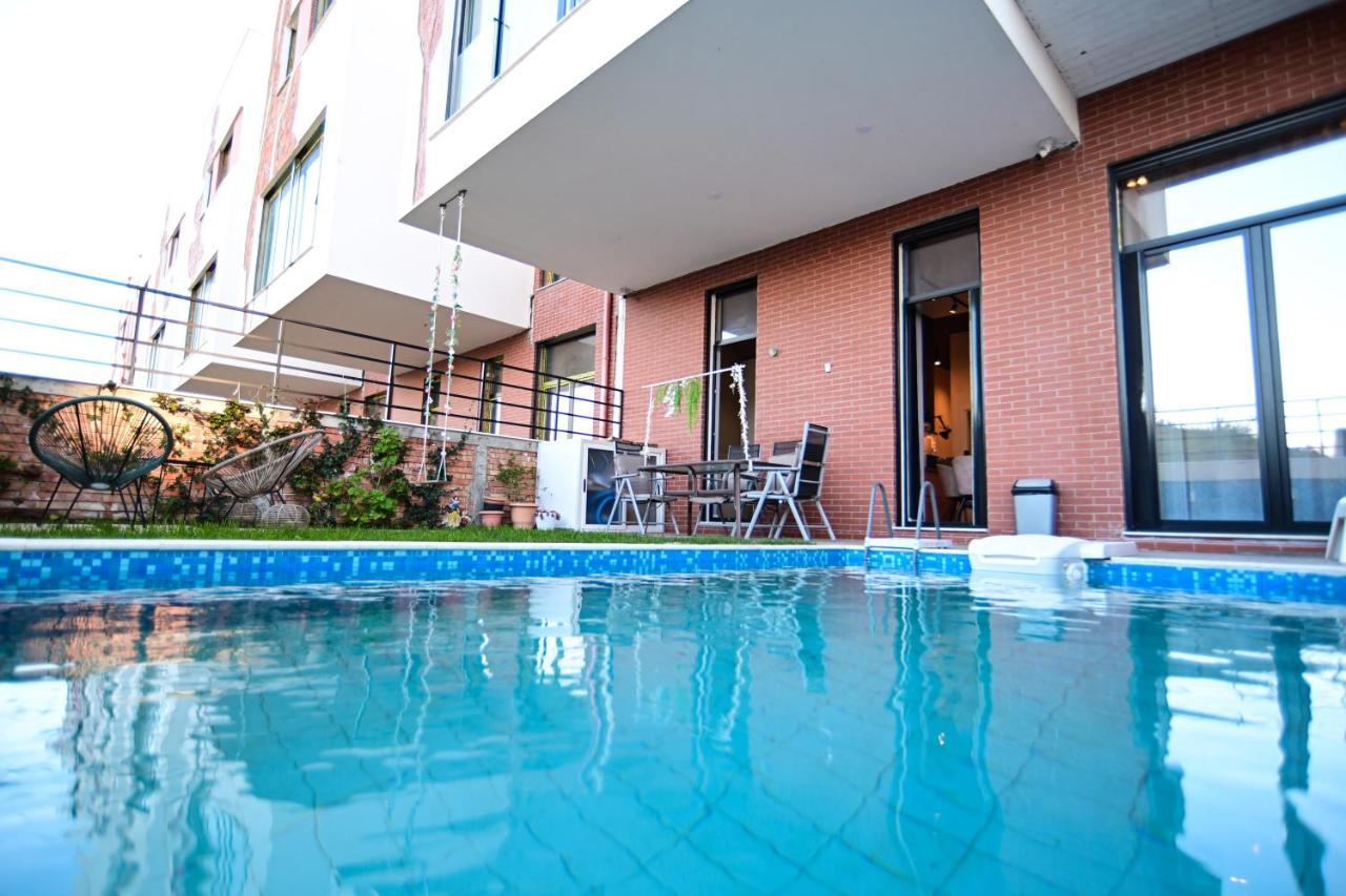 Stylish Two Bedroom House With Private Pool Tirana Exteriör bild